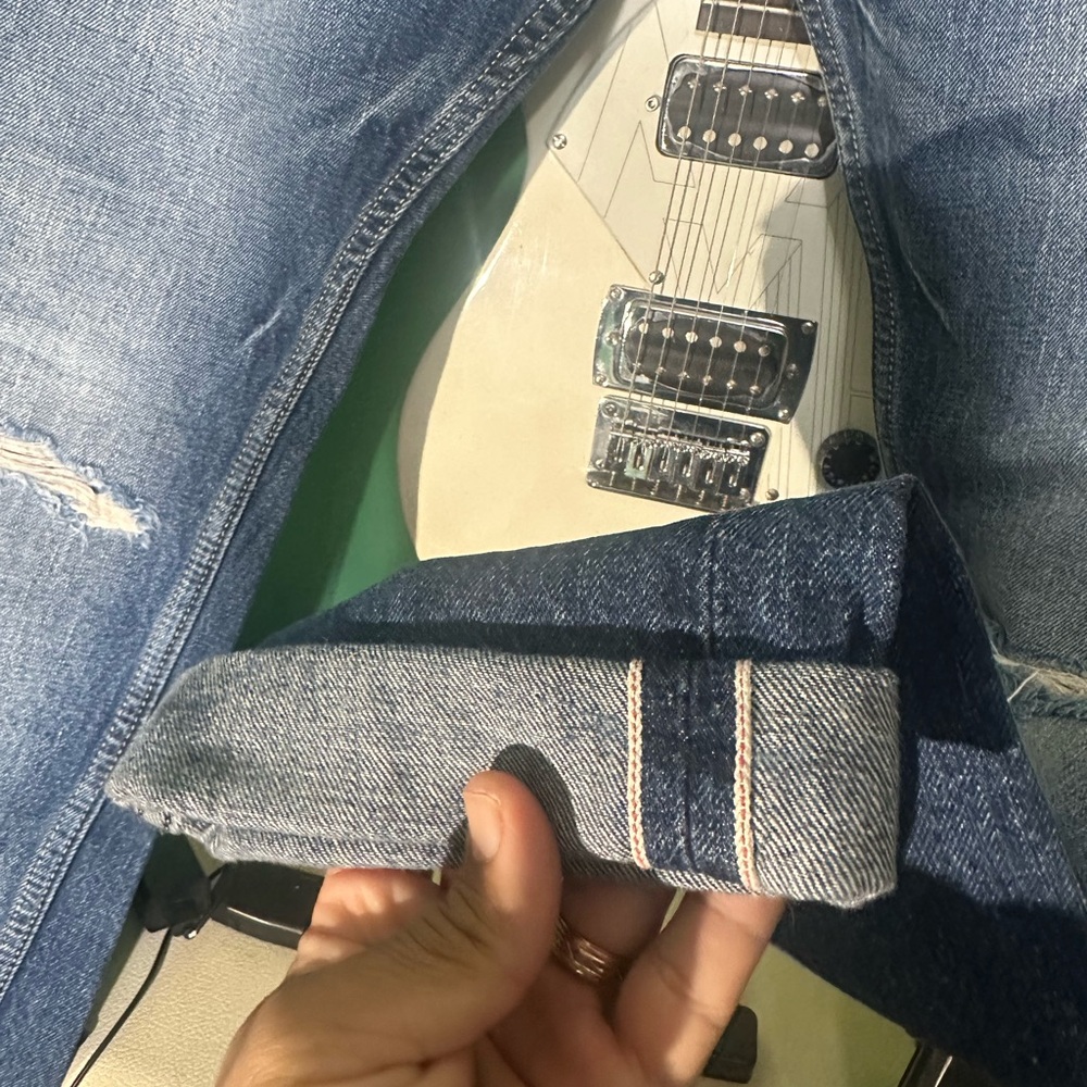 H&M selvedge denim Relaxed Fit Jeans with Distressed Details - Picture 4 of 5